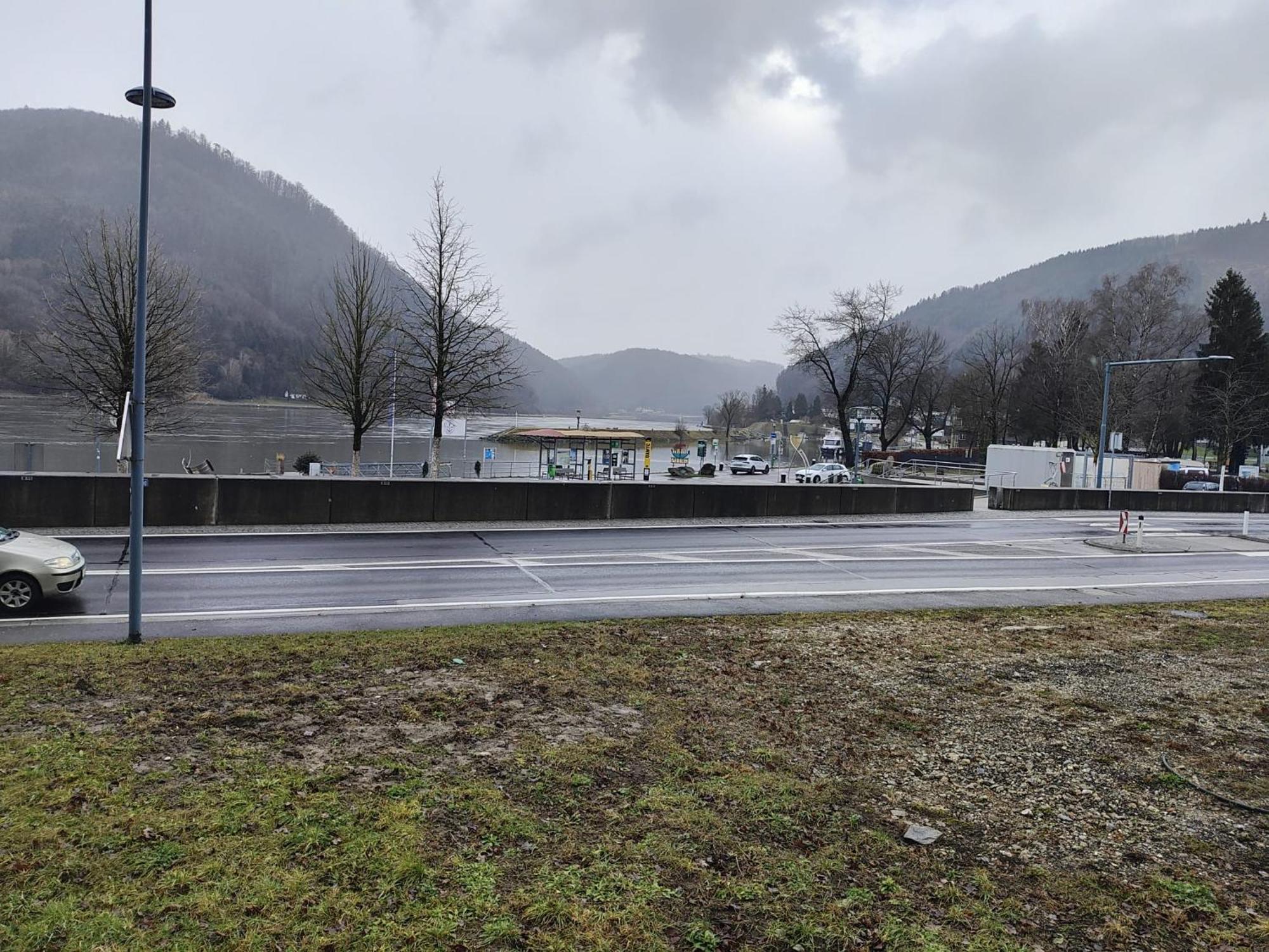 Pension Donaublick Grein 2 In Stifterstrasse 19A 외부 사진